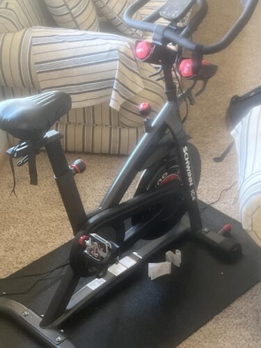 Schwinn IC Series Indoor Cycling Bike – Magnetic Resistance, Dual SPD/Toe-Cage Pedals, App & JRNY® Connected Console photo review