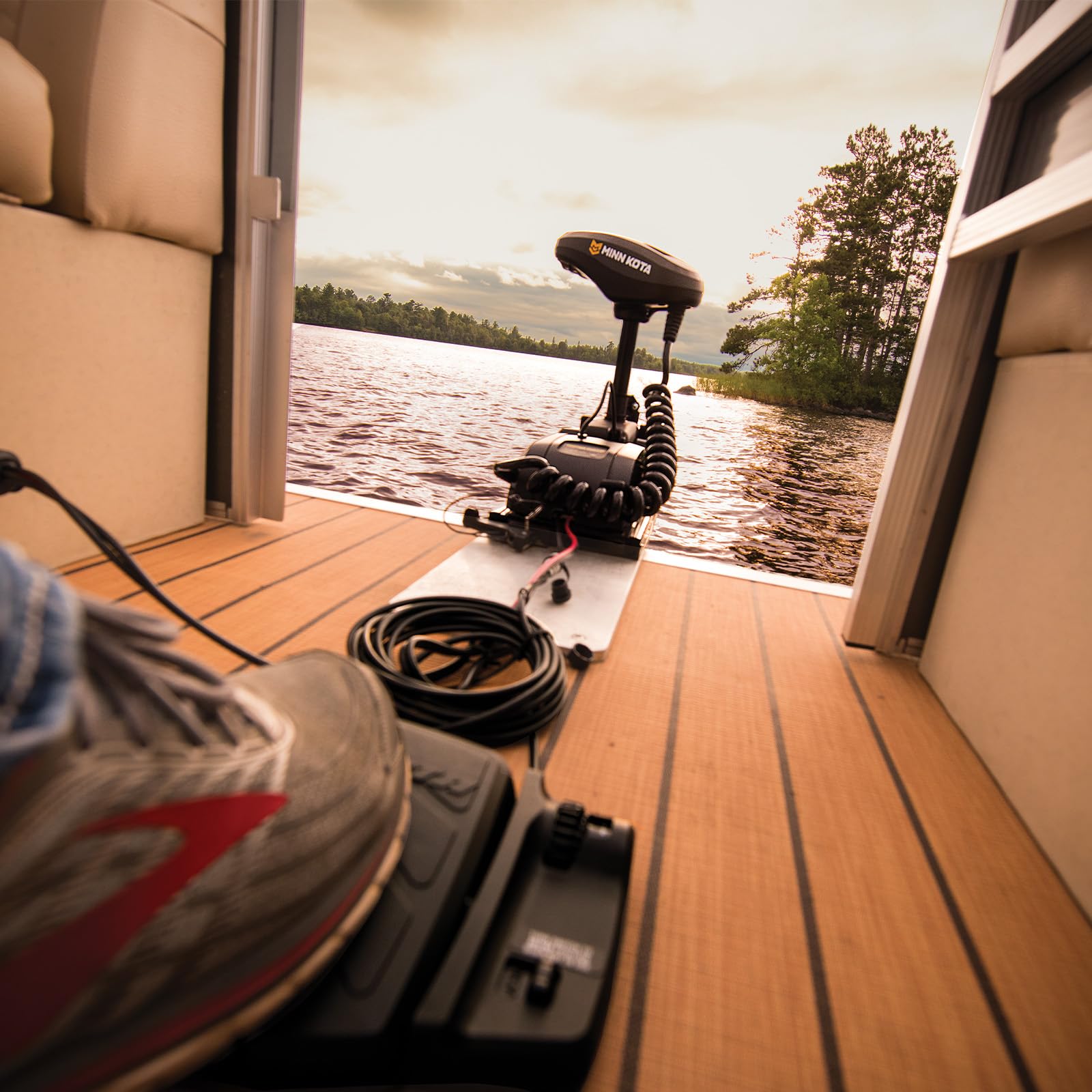 Minn Kota PowerDrive™ 70 lb Thrust Bow-Mount Trolling Motor with GPS, 54″ Shaft - Image 16