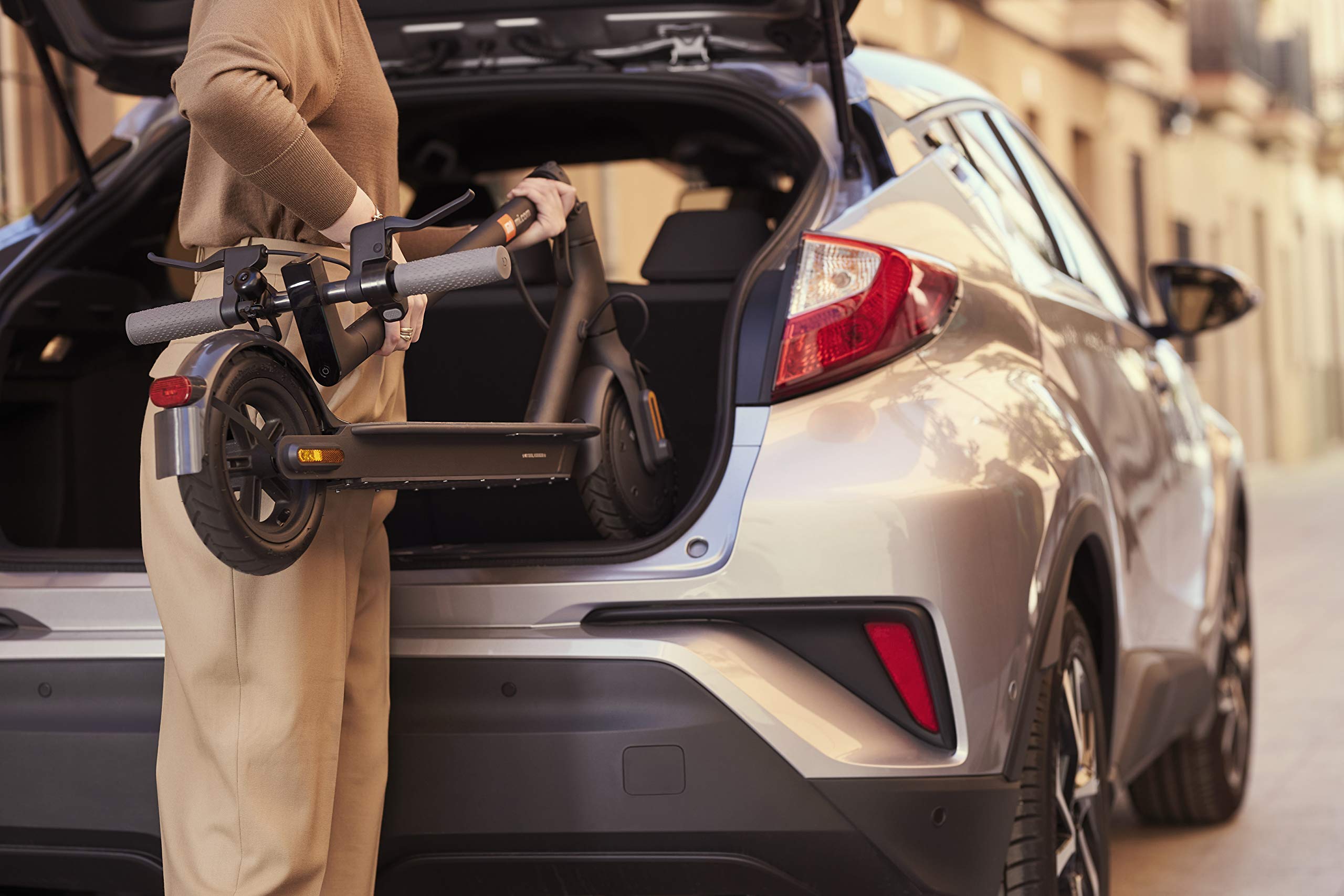 Xiaomi Electric Scooter 5 Series – 60 km Range, 20 km/h Speed, Dual Brakes, App Control, Road-Legal EU E-Scooter for Adults - Image 44