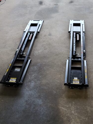 QuickJack 5000TL Portable Car Lift – 5,000 lb / 2,268 kg ALI Certified Capacity, 110V Power, 24" / 61 cm Lift Height, Low-Profile Design for Garage & Shop Use photo review